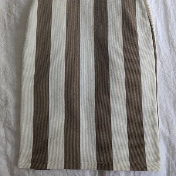 Club Monaco Pencil Skirt - Size S/P - Picture 5 of 5